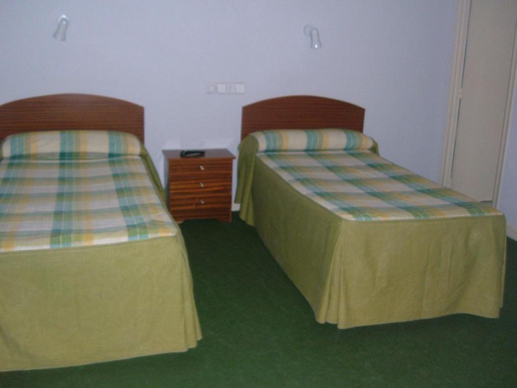 Hostal Olga Мадрид Екстер'єр фото